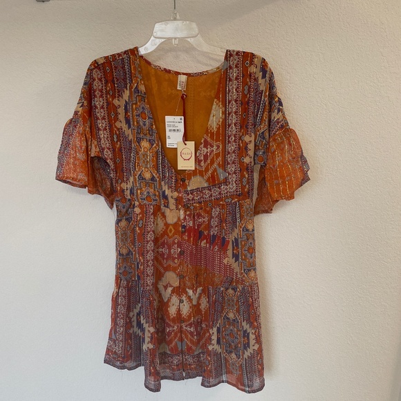 Raga Sunset Flutter Sleeve Dress - Picture 3 of 7